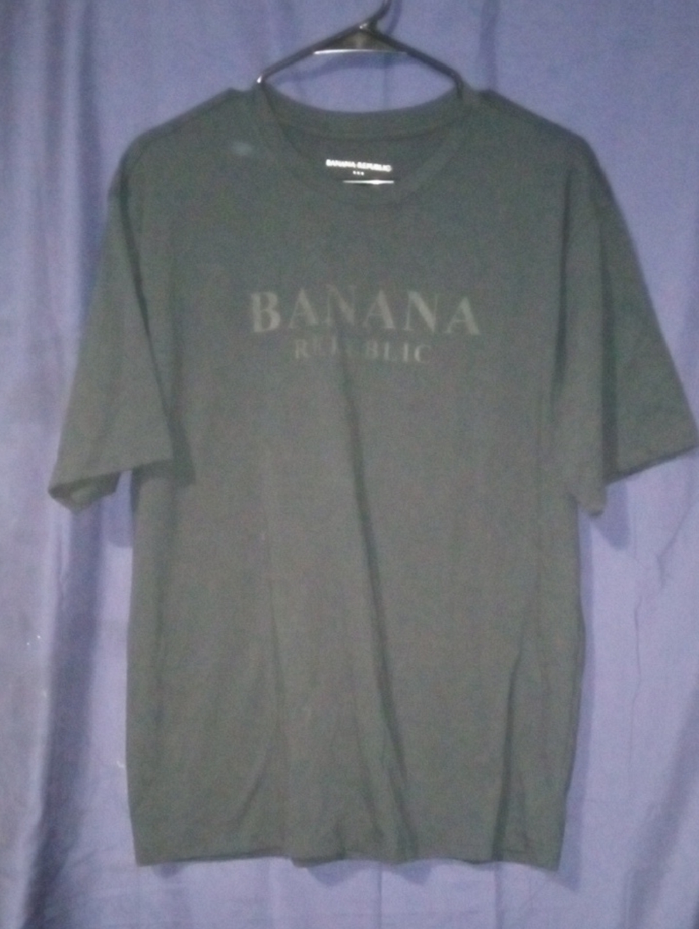 NWOT Banana Republic Men's Black Short-Sleeve Logo Tee
